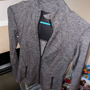 Grey heather lululemon define jacket size 4